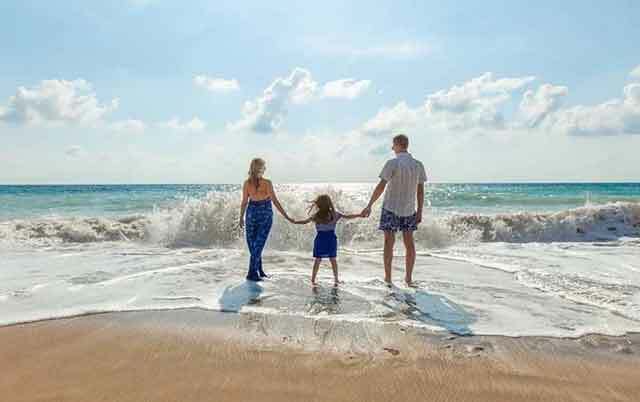 Stock2Com-voyages-famille.jpg